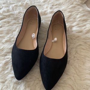 Woman’s Flats | Black | Size 11 - New